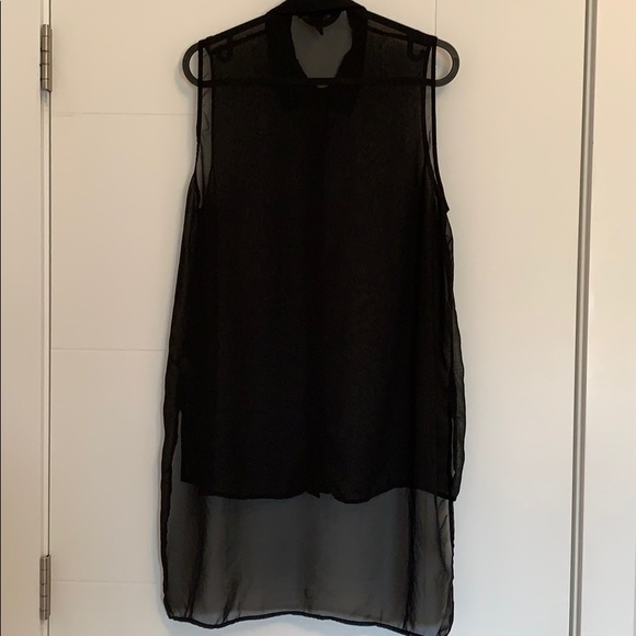 BOGO-Sleeveless high low shirt - Picture 2 of 3